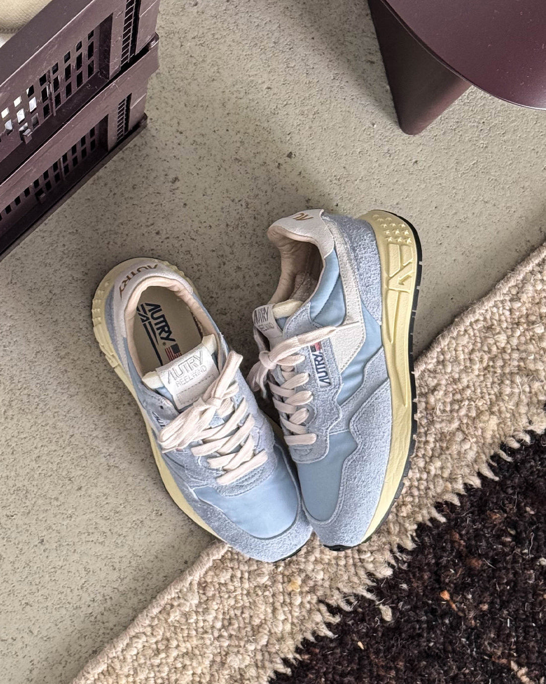 Sneakers